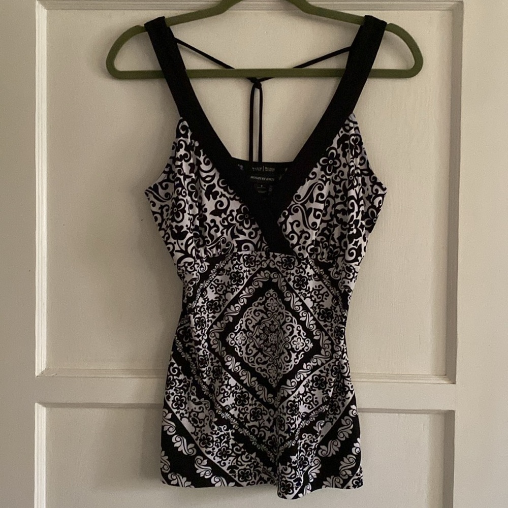 White House Black Market - Signature Knits - size Small